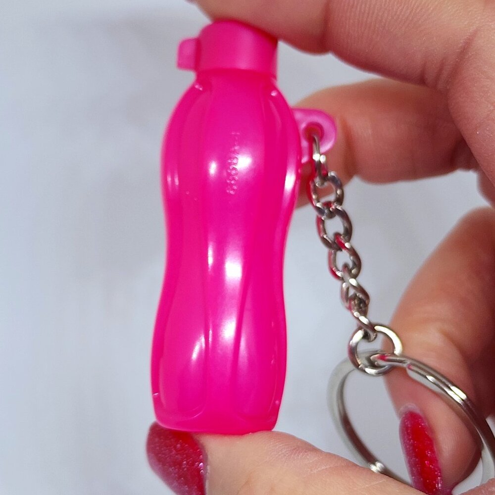 HTF Retired - NEW Tupperware Pink Eco Water Reusable Bottle Keychain Collectible